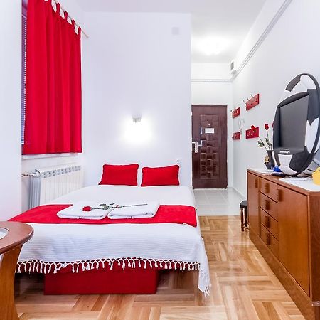 Studio Saint Sava Белград Стая снимка